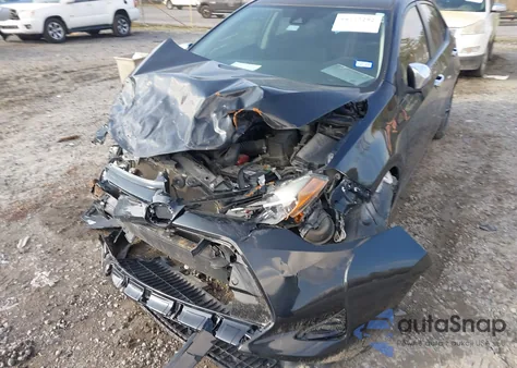 2018 Toyota Corolla Le z USA, uszkodzony, nr VIN 2T1BURHE1JC987670